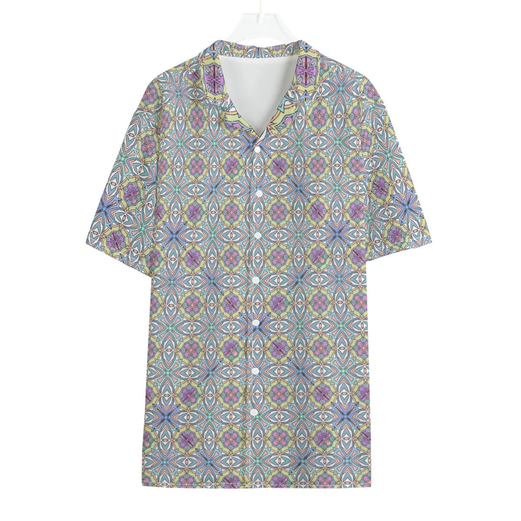 Men's Hawaiian Shirt With Button Closure